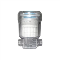 পরিবারের রান্নাঘর কল সামনে ফিল্টার